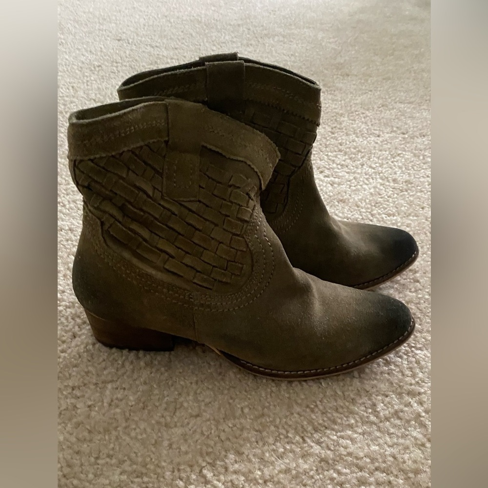 Leather boots